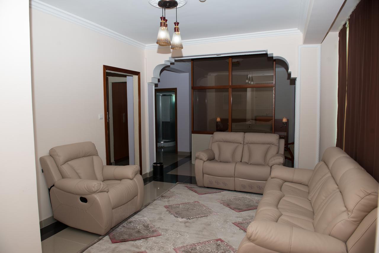 C Fun Addis Hotel Kültér fotó