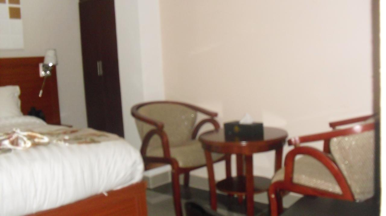 C Fun Addis Hotel Kültér fotó