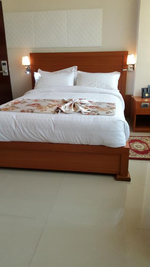 C Fun Addis Hotel Kültér fotó