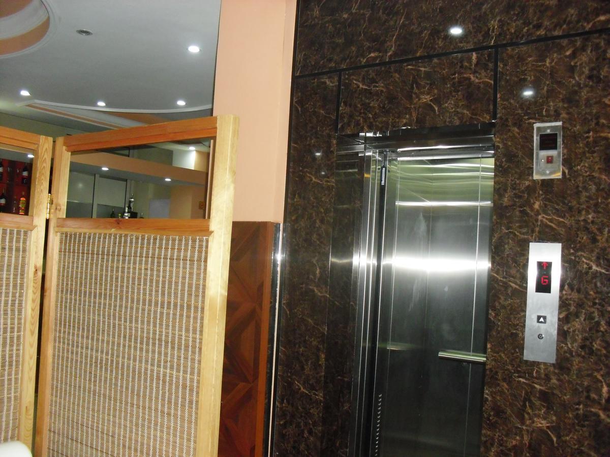 C Fun Addis Hotel Kültér fotó