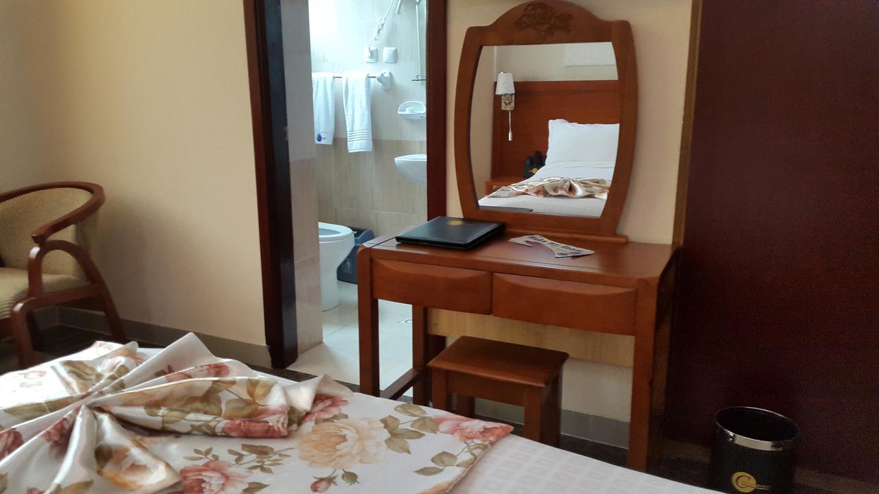 C Fun Addis Hotel Kültér fotó