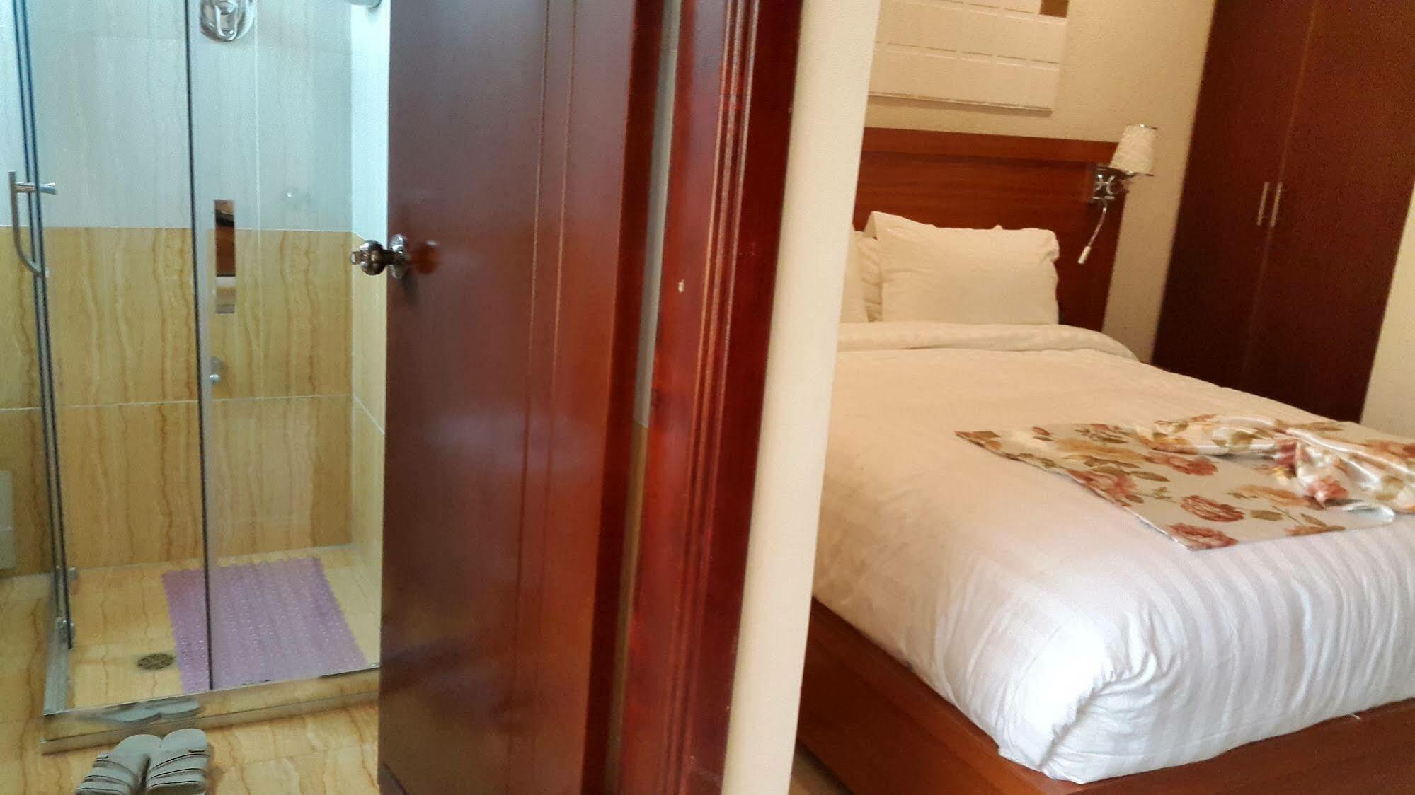 C Fun Addis Hotel Kültér fotó